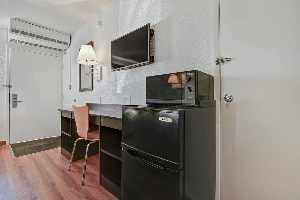 Motel 6-Green Bay, Wi Экстерьер фото